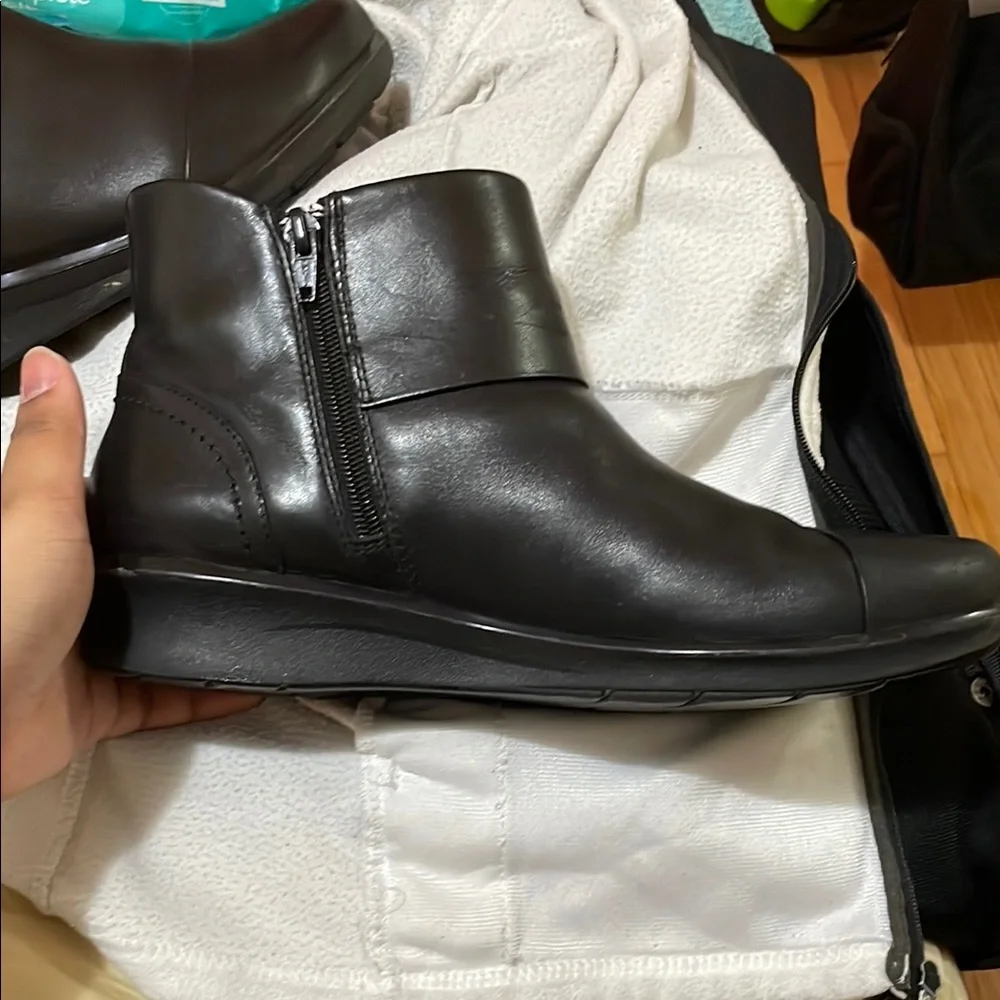 Sleek Black Ankle Boots - Picture 3 of 7